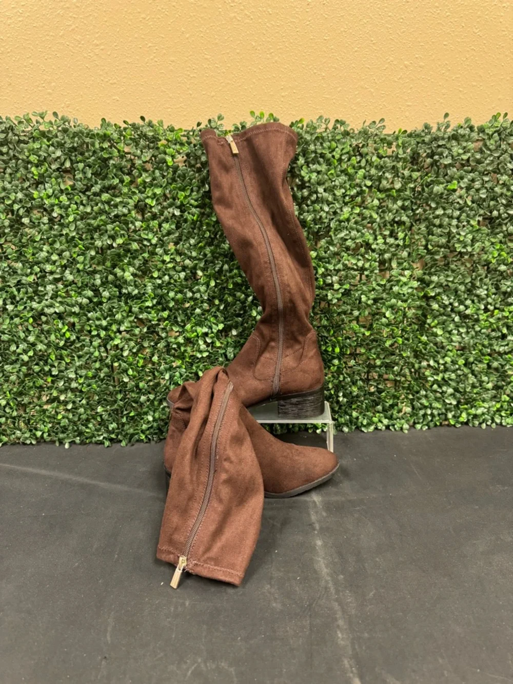 Kenneth Cole Ladie's Stanford Tall Boots - W6.5